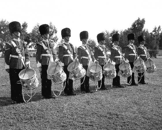 Images/1 LF -Uniforms 1950368.jpg